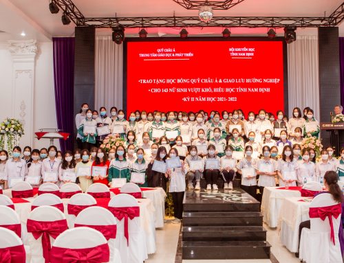 Lễ trao học bổng Quỹ Châu Á và hướng nghiệp cho học sinh Nam Định